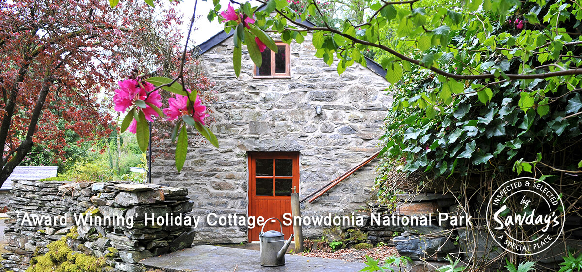 The Coach House - Award Winning Cottage for Two - Snowdonia